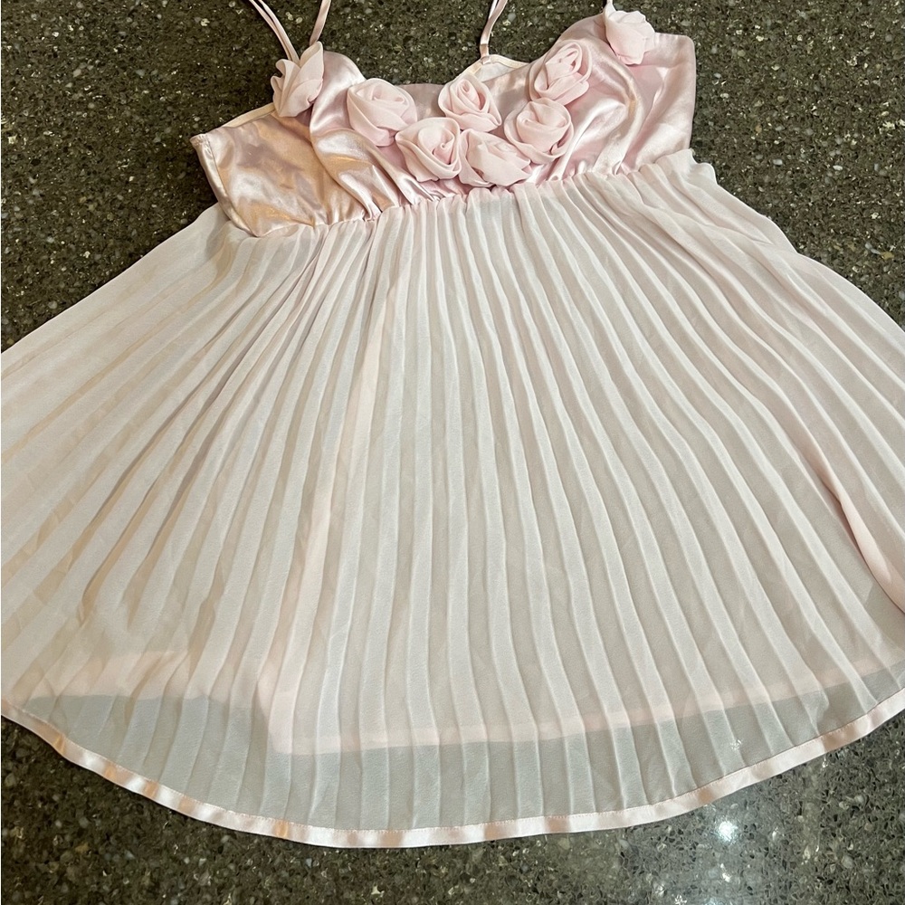 Vintage Victoria's Secret Light Pink Satin Chemise Flower Detail Pleated *Read* - Picture 2 of 8